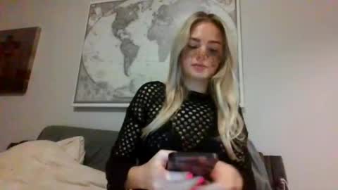 Snapshot of britneycherry08 chatting on 07.09.26 britneycherry08 online show from 07.09.26