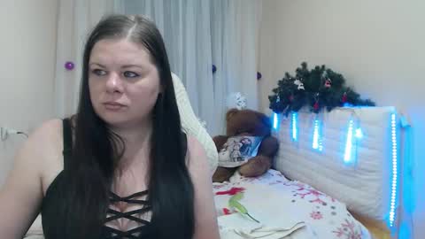 britneyraine online show from 12.17.25