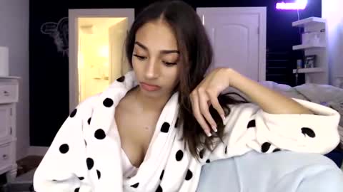 Snapshot of brittanyhalden chatting on 11.17.25 brittanyhalden online show from 11.17.25