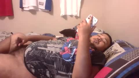 Snapshot of bronxforlife chatting on 12.17.24 bronxforlife online show from 12.17.24