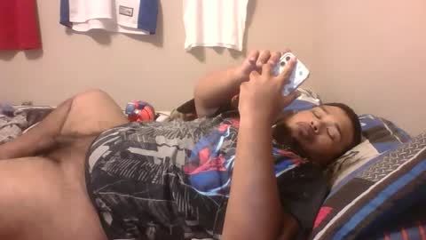 Snapshot of bronxforlife chatting on 12.20.24 bronxforlife online show from 12.20.24