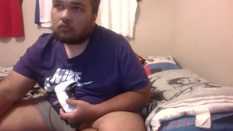 Snapshot of bronxforlife chatting on 12.23.24 bronxforlife online show from 12.23.24