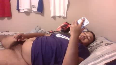 Snapshot of bronxforlife chatting on 12.27.24 bronxforlife online show from 12.27.24