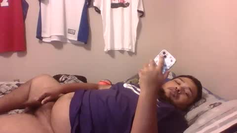 Snapshot of bronxforlife chatting on 01.10.25 bronxforlife online show from 01.10.25