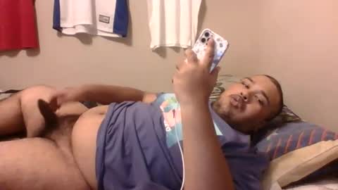 Snapshot of bronxforlife chatting on 11.18.25 bronxforlife online show from 11.18.25