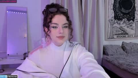 Snapshot of brookchills chatting on 02.11.25 Brook Help me collect 100 reactions online show from 02.11.25