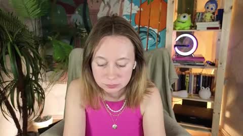 Snapshot of brooke_evans_ chatting on 10.14.25 Brooke online show from 10.14.25