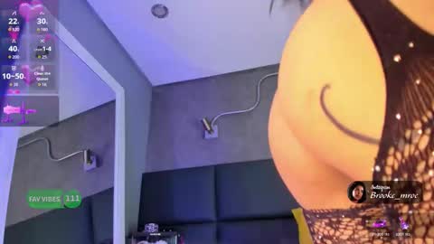 Snapshot of brooke_monroe chatting on 12.01.25 Brooke online show from 12.01.25