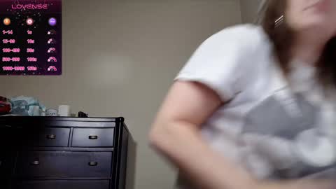 Snapshot of brookebee27 chatting on 01.05.25 brookebee online show from 01.05.25