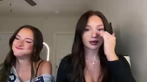 Snapshot of brookexmatthews chatting on 08.04.26 brookexmatthews online show from 08.04.26