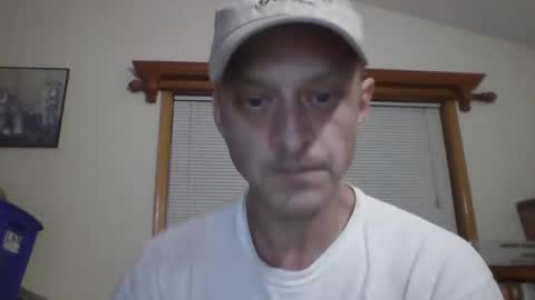 Snapshot of browndog5580 chatting on 12.03.24 browndog5580 online show from 12.03.24