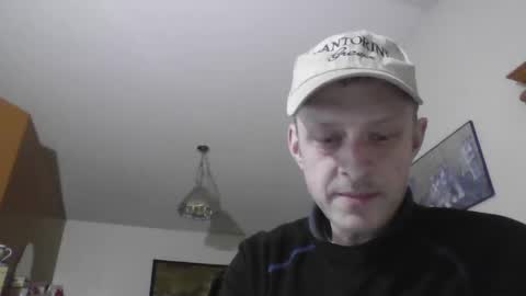 Snapshot of browndog5580 chatting on 12.26.24 browndog5580 online show from 12.26.24
