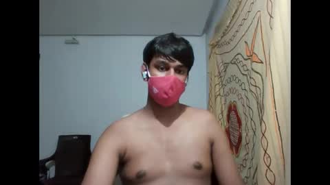 Snapshot of brownguy2505 chatting on 01.18.25 brownguy2505 online show from 01.18.25