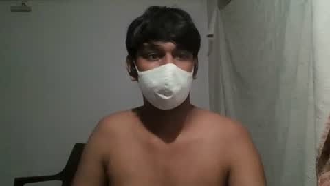 Snapshot of brownguy2505 chatting on 01.28.25 brownguy2505 online show from 01.28.25