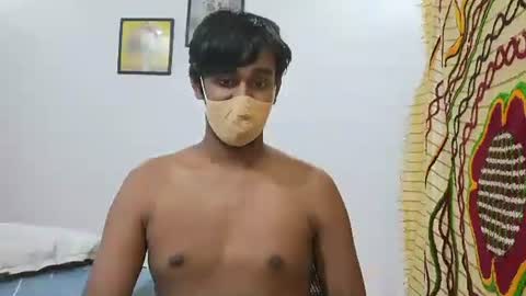 Snapshot of brownguy2505 chatting on 09.17.25 brownguy2505 online show from 09.17.25