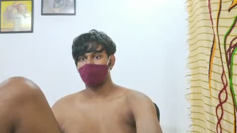 Snapshot of brownguy2505 chatting on 09.18.25 brownguy2505 online show from 09.18.25