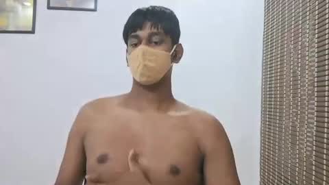 Snapshot of brownguy2505 chatting on 09.20.25 brownguy2505 online show from 09.20.25