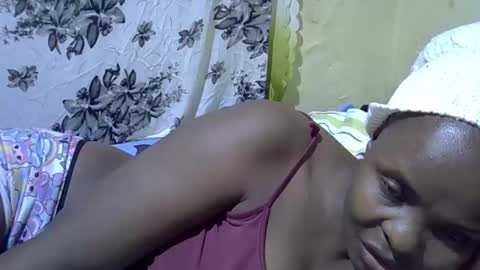 Snapshot of brownsexy_baby chatting on 10.02.25 brownsexy_baby online show from 10.02.25