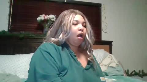 EtherealLilac online show from 12.25.24