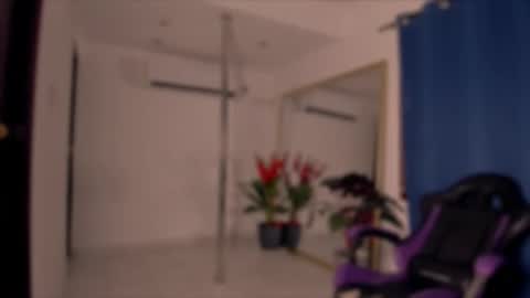 Snapshot of brownvelvet_ chatting on 10.25.25 brownvelvet_ online show from 10.25.25