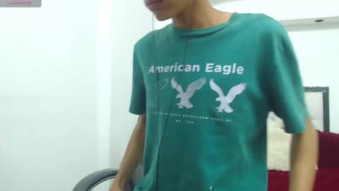 Snapshot of bruce_twink chatting on 02.14.25 B R U C E T W I N K online show from 02.14.25