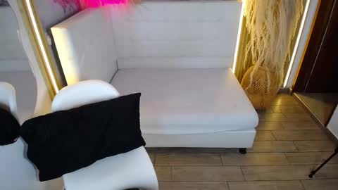 Snapshot of bruja_scarlata chatting on 01.17.26 Bruja SCarlata online show from 01.17.26