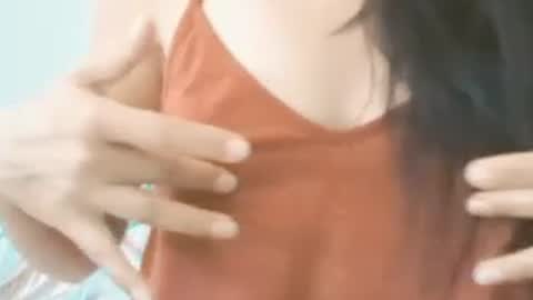 Snapshot of brunela chatting on 06.26.26 brunela online show from 06.26.26