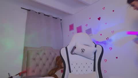 SARAH  online show from 03.25.26