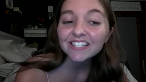 brunettebaby040 online show from 10.08.25