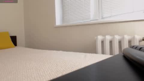 Ellis online show from 12.05.25