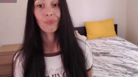 Snapshot of brunettgirl_ chatting on 07.11.26 Ellis online show from 07.11.26