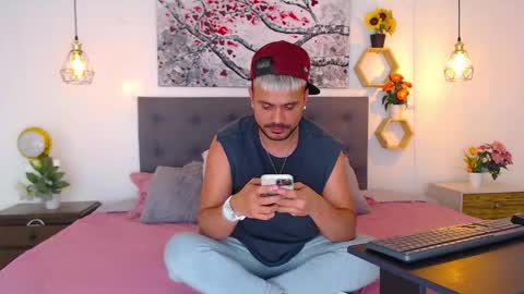 Snapshot of bruno_booss chatting on 12.16.25 bruno_booss online show from 12.16.25