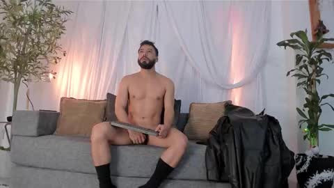 Andres Suarez online show from 10.19.25