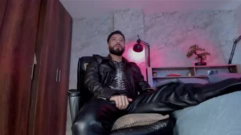 Andres Suarez online show from 10.28.25