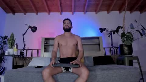 Andres Suarez online show from 02.03.26