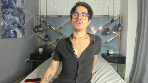 Snapshot of brycams3 chatting on 09.23.25 BRYAN online show from 09.23.25