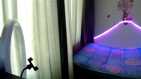 Snapshot of bryxs1 chatting on 10.27.25 BRYXS online show from 10.27.25