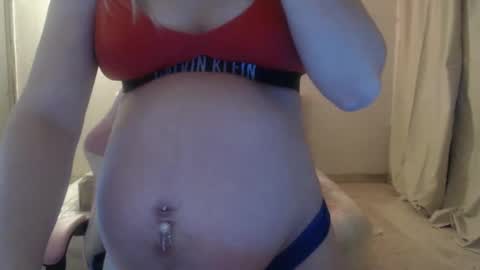 Snapshot of bubblebut11 chatting on 03.08.25 Isabella but call me isa online show from 03.08.25