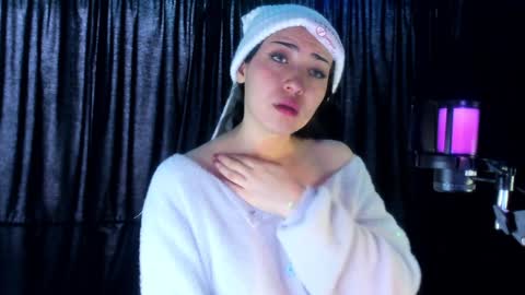 Snapshot of bubblewhite_ chatting on 12.14.24 BubbleJereth online show from 12.14.24