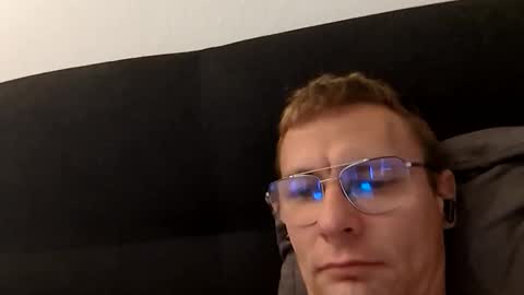 Snapshot of buchrel chatting on 10.12.25 Buchrel online show from 10.12.25