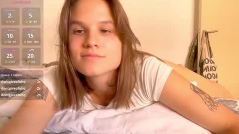 Snapshot of buckwheat_queen chatting on 11.15.25 Mira online show from 11.15.25