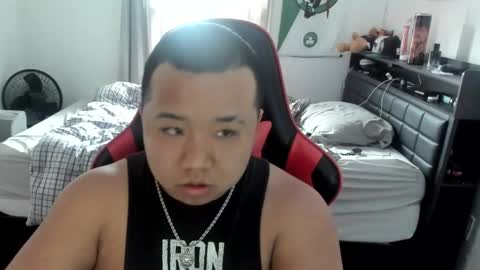 buffsexyman24 online show from 02.25.25