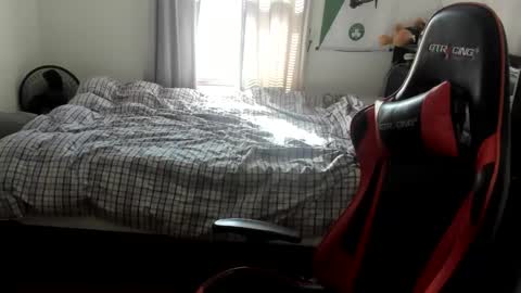 buffsexyman24 online show from 02.28.25