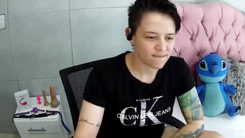 Snapshot of bug2025 chatting on 12.03.25 bug2025 online show from 12.03.25