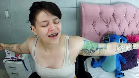 Snapshot of bug2025 chatting on 12.05.25 bug2025 online show from 12.05.25