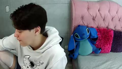 Snapshot of bug2025 chatting on 12.19.25 bug2025 online show from 12.19.25