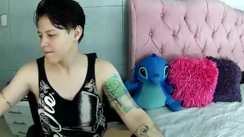 Snapshot of bug2025 chatting on 12.23.25 bug2025 online show from 12.23.25