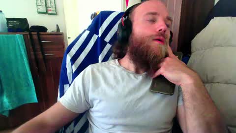 Snapshot of buhalteris chatting on 07.15.26 Lukas online show from 07.15.26