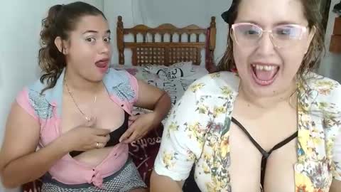 Snapshot of bunniosito chatting on 11.25.25 bunniosito online show from 11.25.25