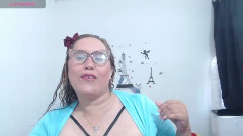 Snapshot of bunniosito chatting on 04.07.26 bunniosito online show from 04.07.26